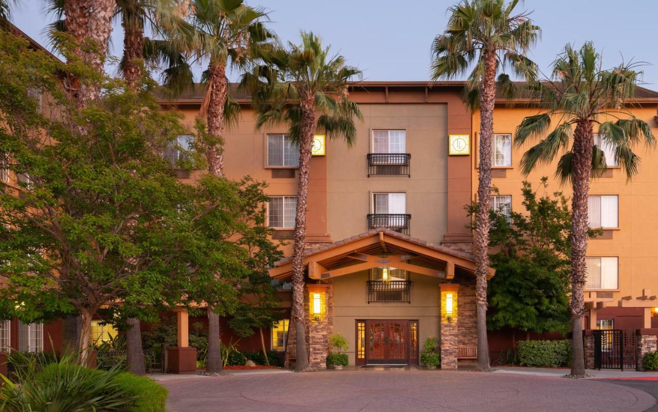 Larkspur Landing Milpitas-An All-Suite Hotel Exterior photo